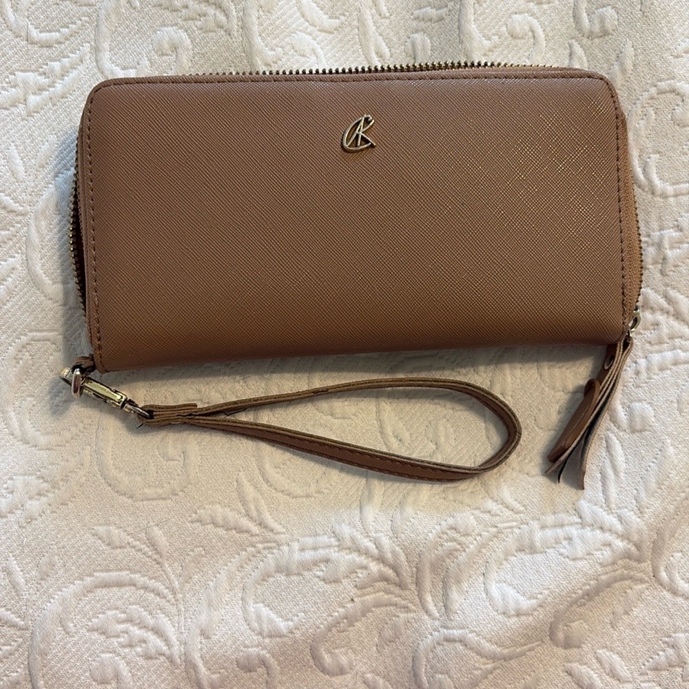 Kate & Alex Wristlet Clutch